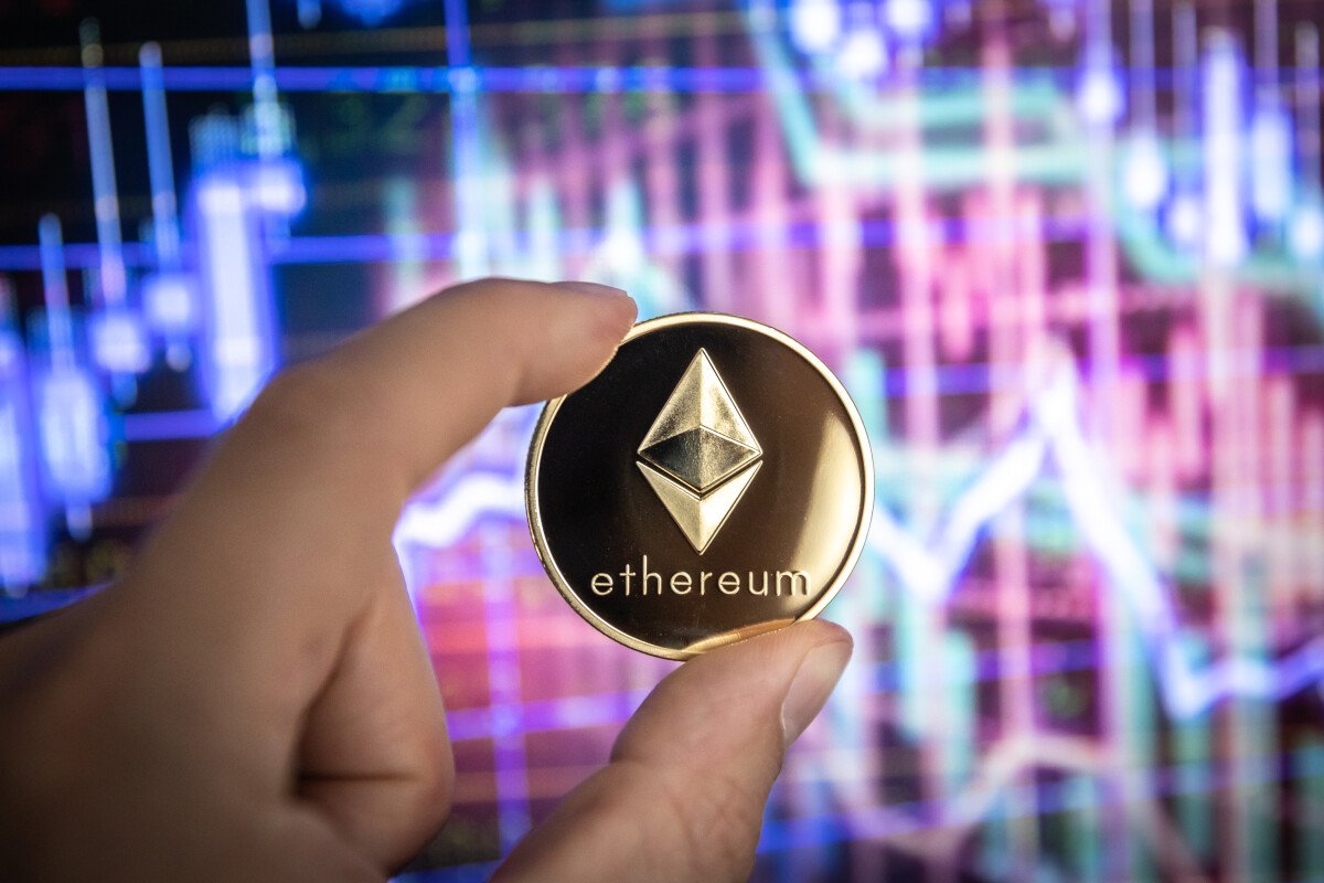 It’s Hard for Ethereum to Stay Below $2800. Will the Downtrend End?